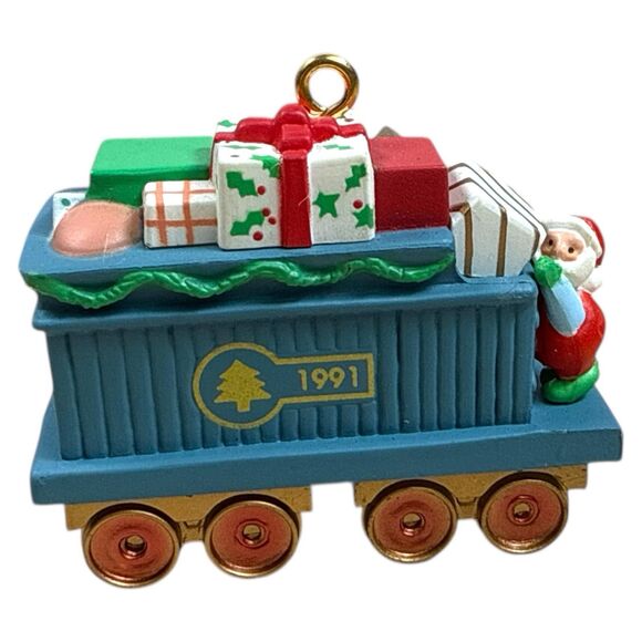 1991 Hallmark Miniature Train Set Claus & Co. Keepsake Ornaments w/ Display - Picture 6 of 11
